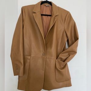 VINTAGE- size L- tan leather blazer